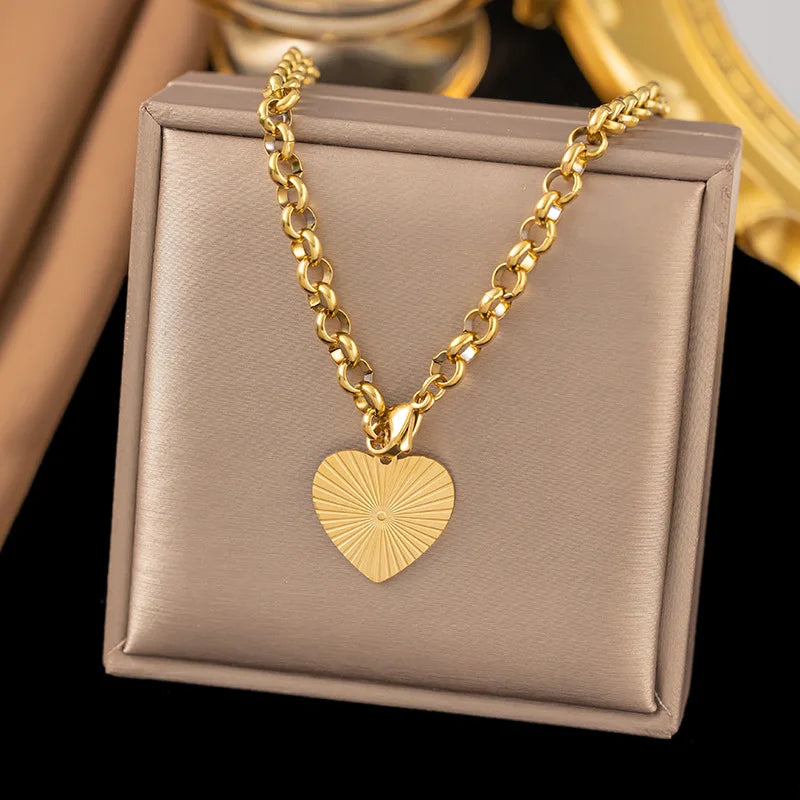 316L Stainless Steel Heart Love Pendant Necklace For Women Fashion 18K Gold Plated Neck Chain Waterproof Jewelry Gift