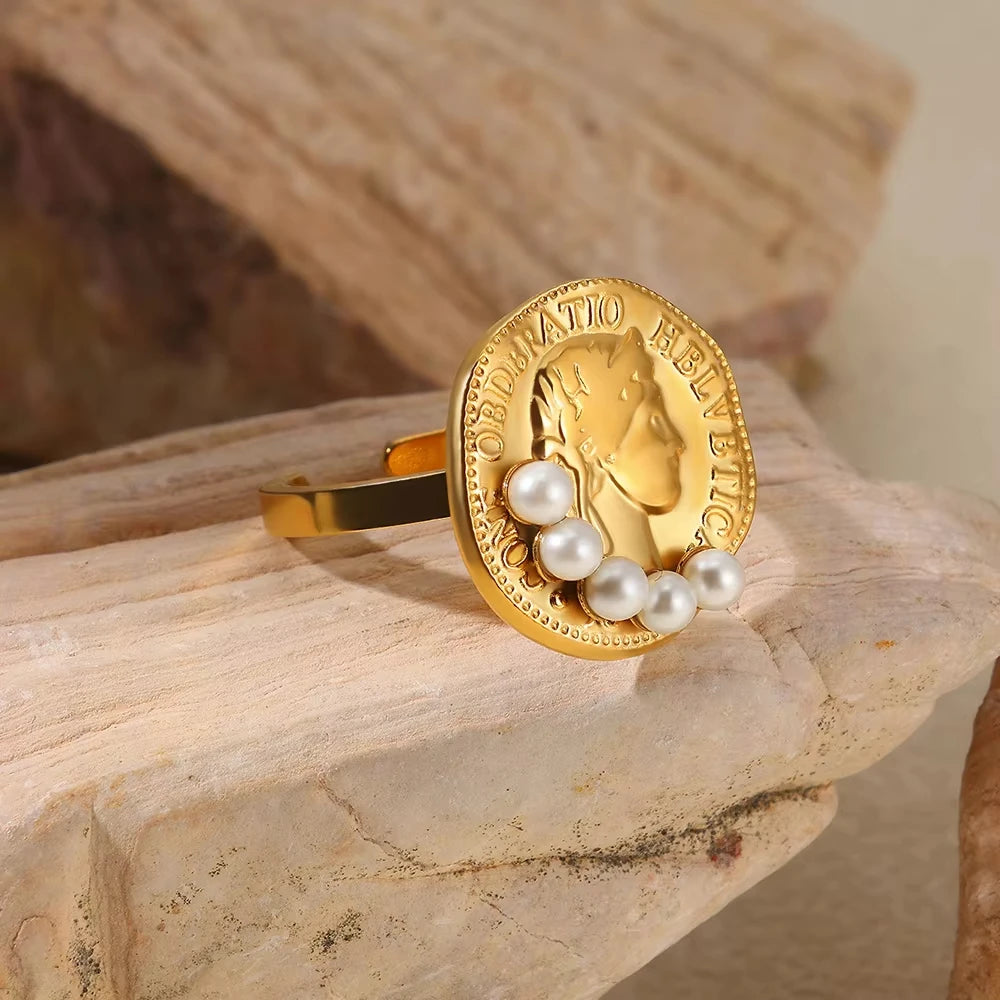 Vintage Stainless Steel Portrait Pearl Zircon Gold Plated  Rings For Women Luxury Coin Imitation Finger Ring Personality Jewelry