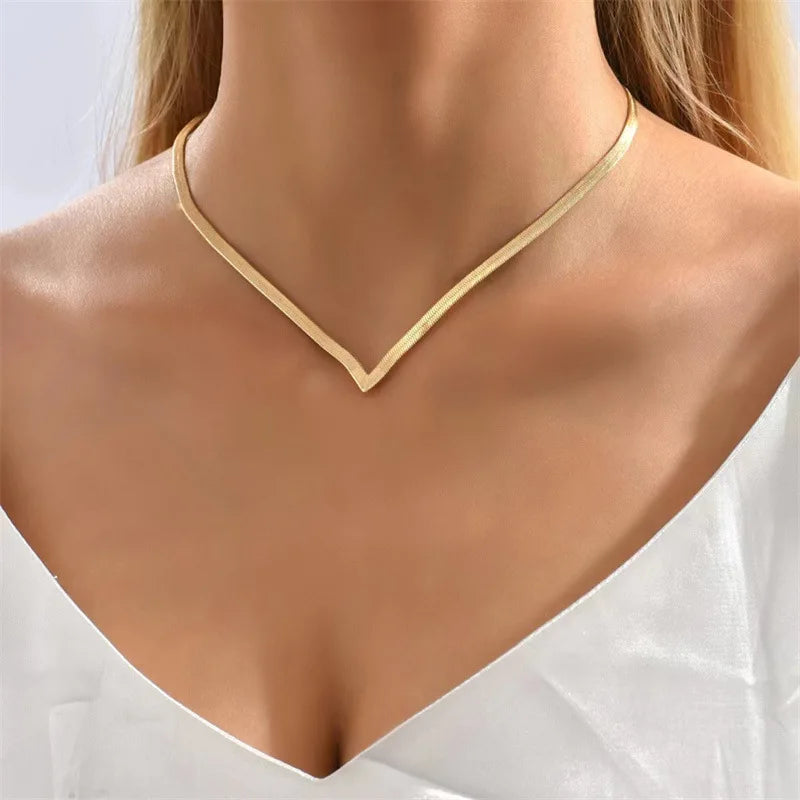 Fashion Women Hiphop Simple Gold Plated Geometric Neck Jewelry V Shape Snake Necklace