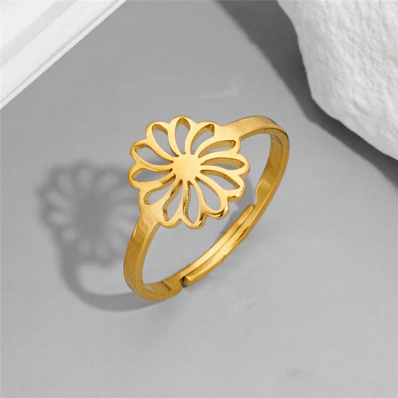 Exquisite Stainless Steel Lily Flower Adjustable Opening Rings Gold Plated Waterproof Finger Jewelry For Women Wedding Gift