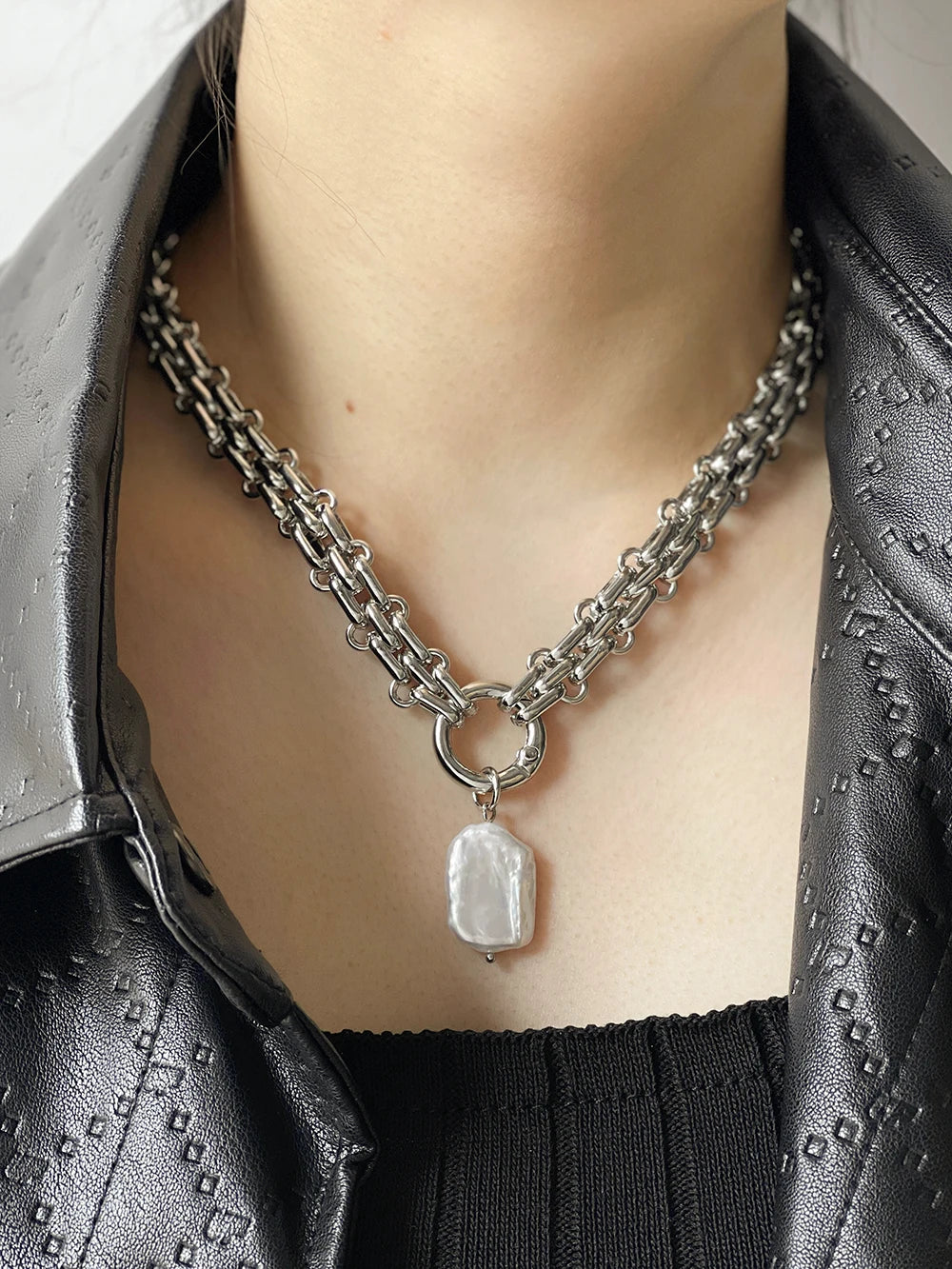 Ghidbk Large Square Natural Freshwater Pearl Pendant Chunky Chain Necklace for Women Vintage Elegant Baroque Pearls Necklaces