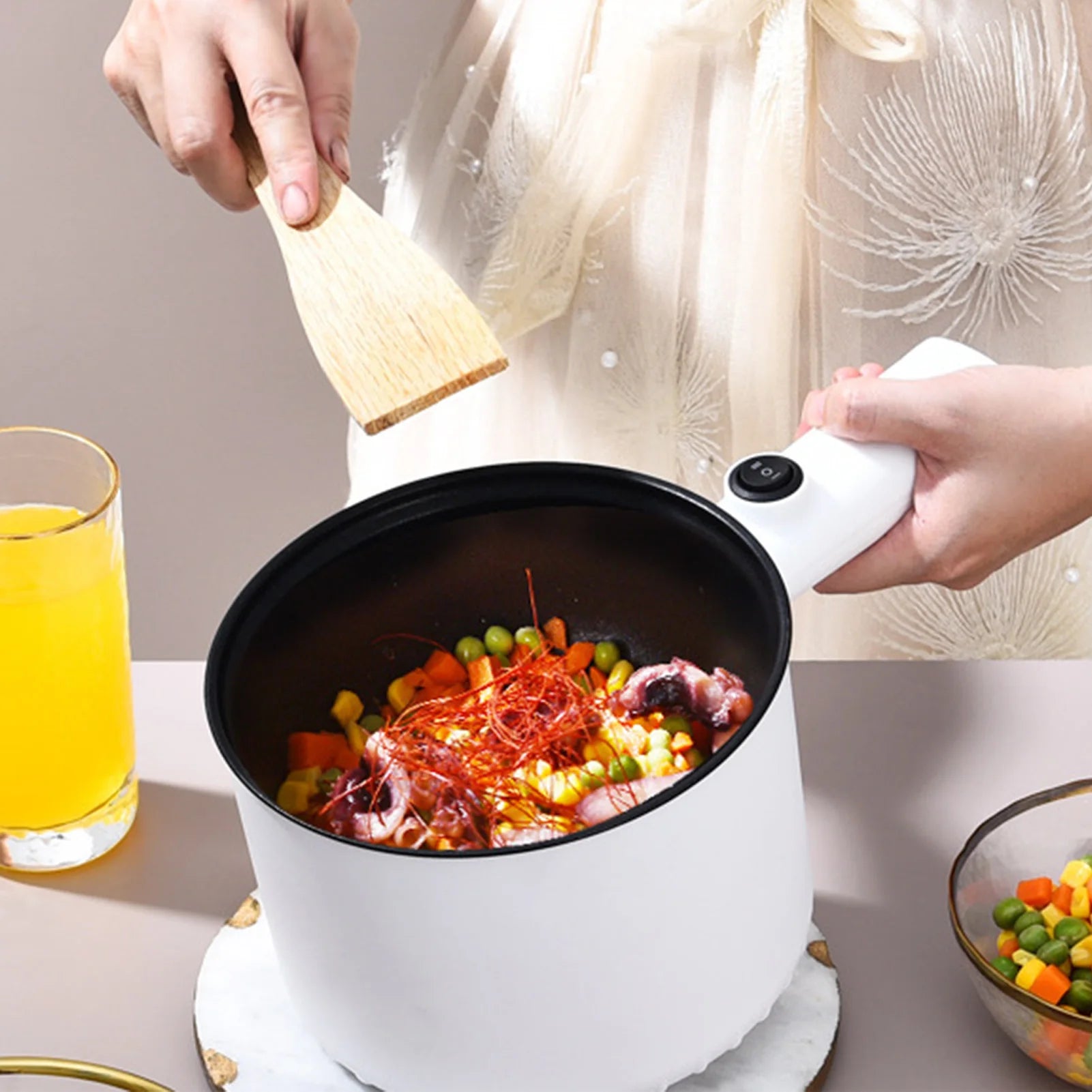 1.5L Electric Cooking Pot Non Stick 2 Gear Temperatures Multifunctional Mini Electric Hot Pot for Dorm Kitchen