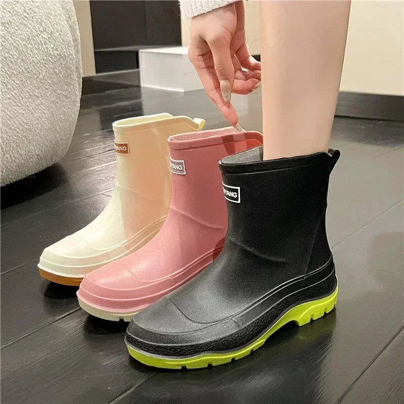 Fashion rain shoes women's winter cotton non-slip medium tube water boots short tube rain boots car wash kitchen rubber shoes