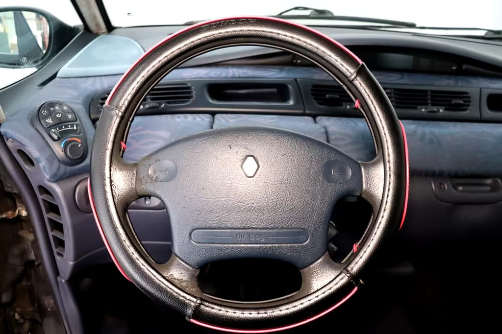 Renault Espace.                              RXE 2.0