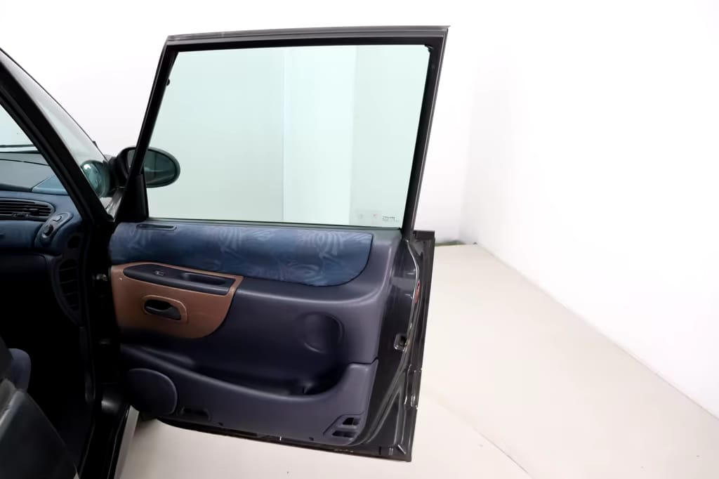 Renault Espace.                              RXE 2.0